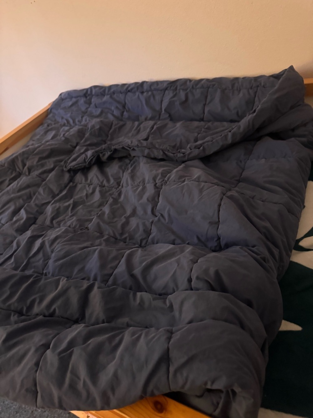 Title: L.L. Bean Twin Comforter Navy Blue Quilted Lightweight Bedding Air Bnb Ca
